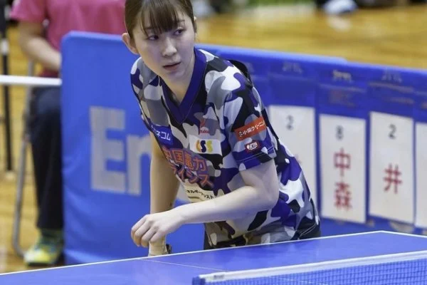 田径纽约马拉松何杰参赛与东非选手对决迎挑战寻机遇深度前瞻